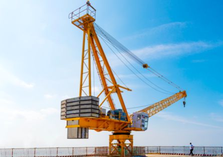 生辉航富勒烯纳米产品 助推重型机械产业节能减损，赋能矿山与建筑设备